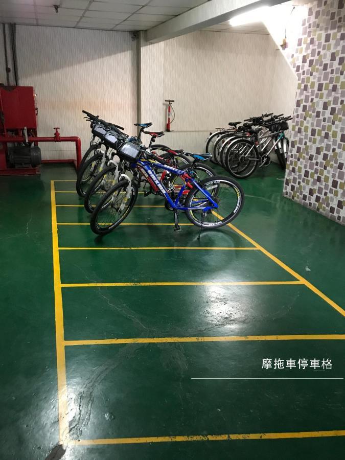 Go Shine Motel Pingtung Kültér fotó