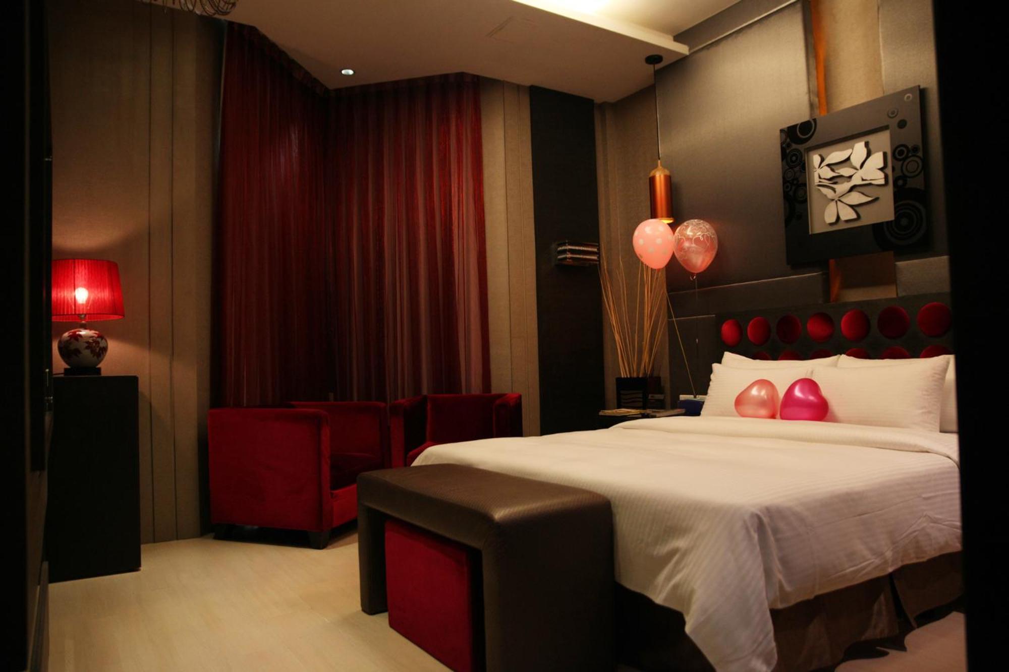 Go Shine Motel Pingtung Kültér fotó