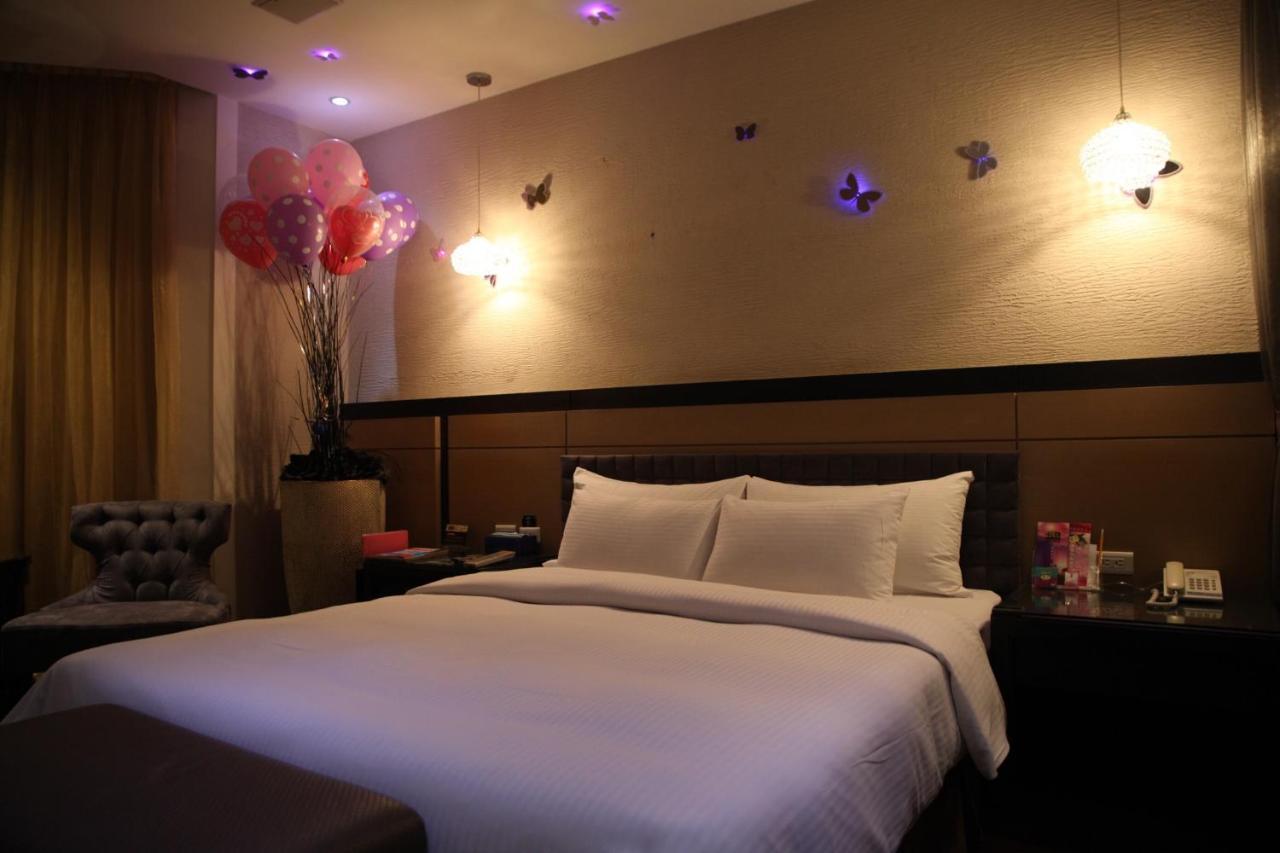 Go Shine Motel Pingtung Kültér fotó