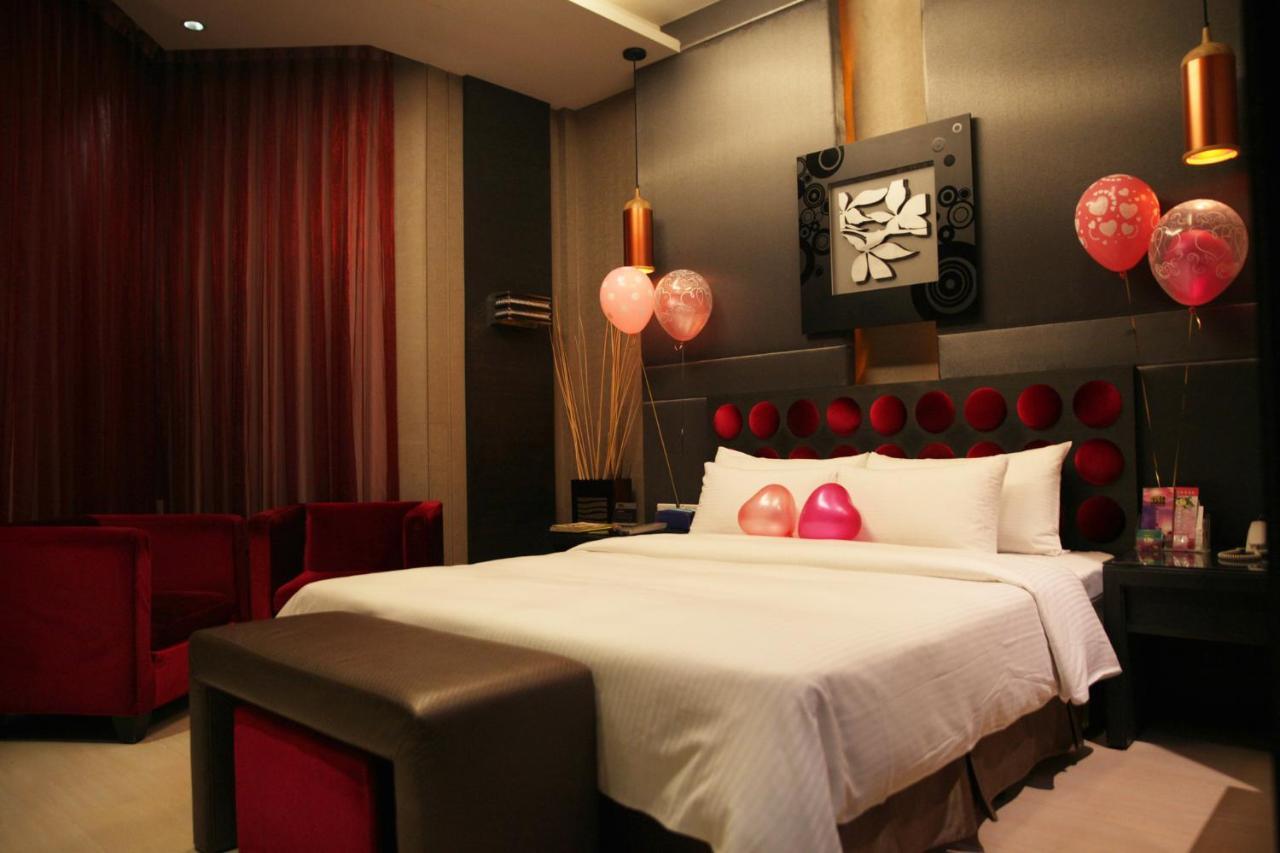 Go Shine Motel Pingtung Kültér fotó